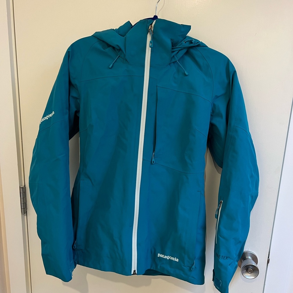 Patagonia - powder bowl jacket - gore Tex - women’s